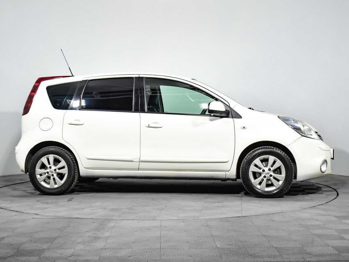 Nissan Note б/у, 2013, Механическая. Фото: #3