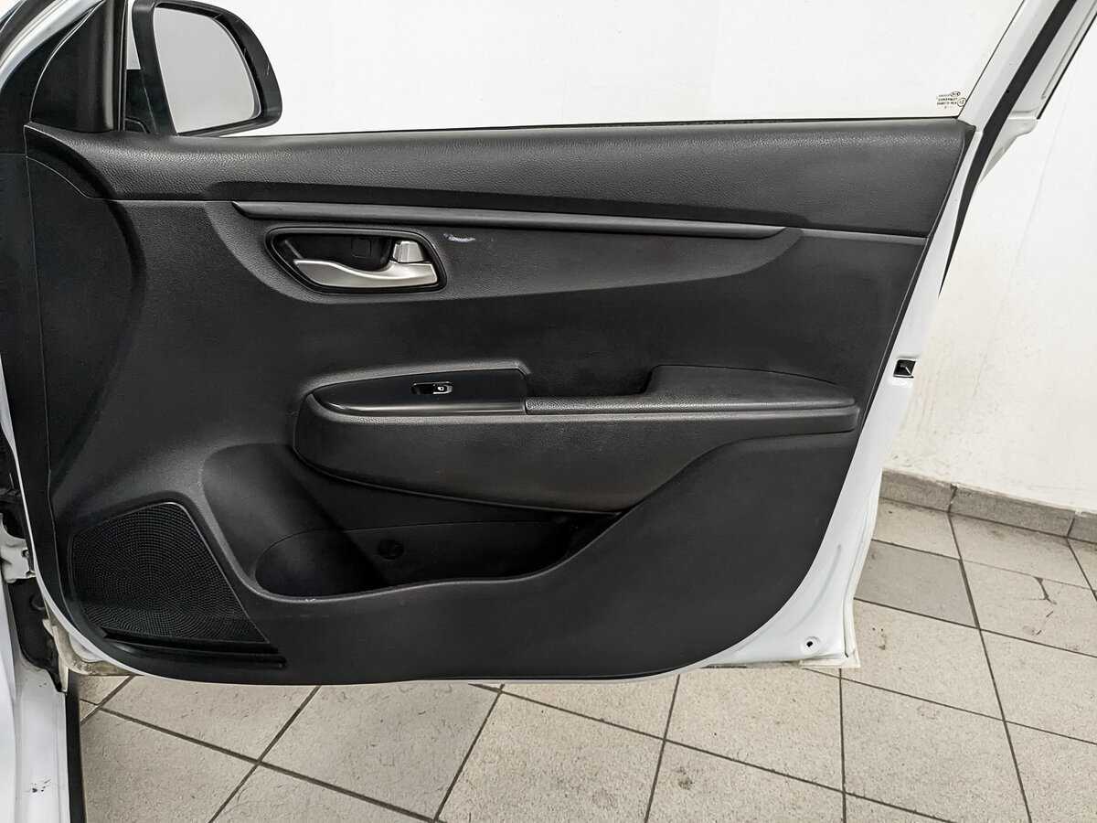 Kia Rio б/у, 2020, Автоматическая. Фото: #23