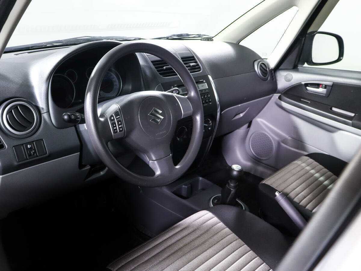 Suzuki SX4 б/у, 2014, Механическая. Фото: #13