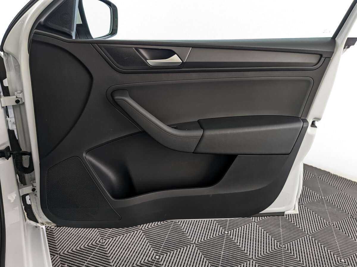 Volkswagen Polo б/у, 2021, Автоматическая. Фото: #17