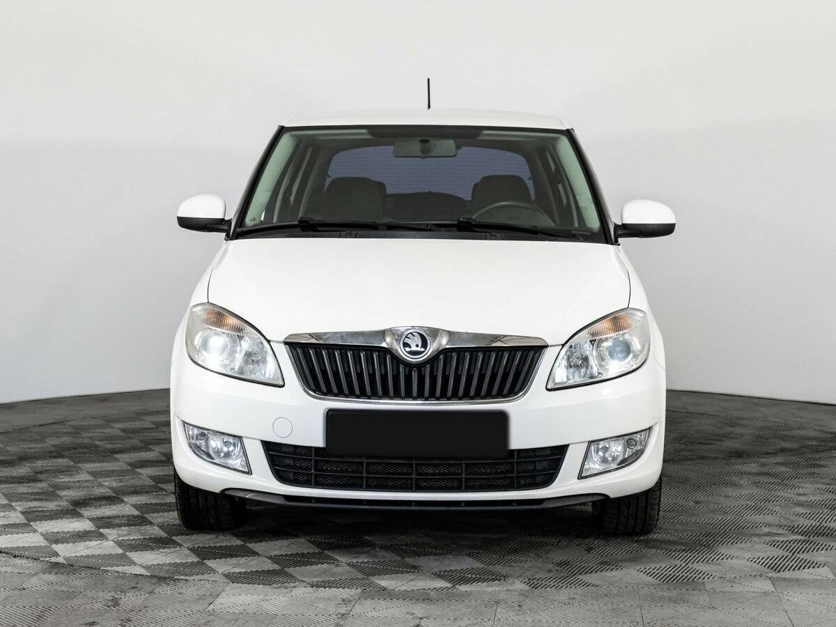 Skoda Fabia б/у, 2013, Автоматическая. Фото: #1