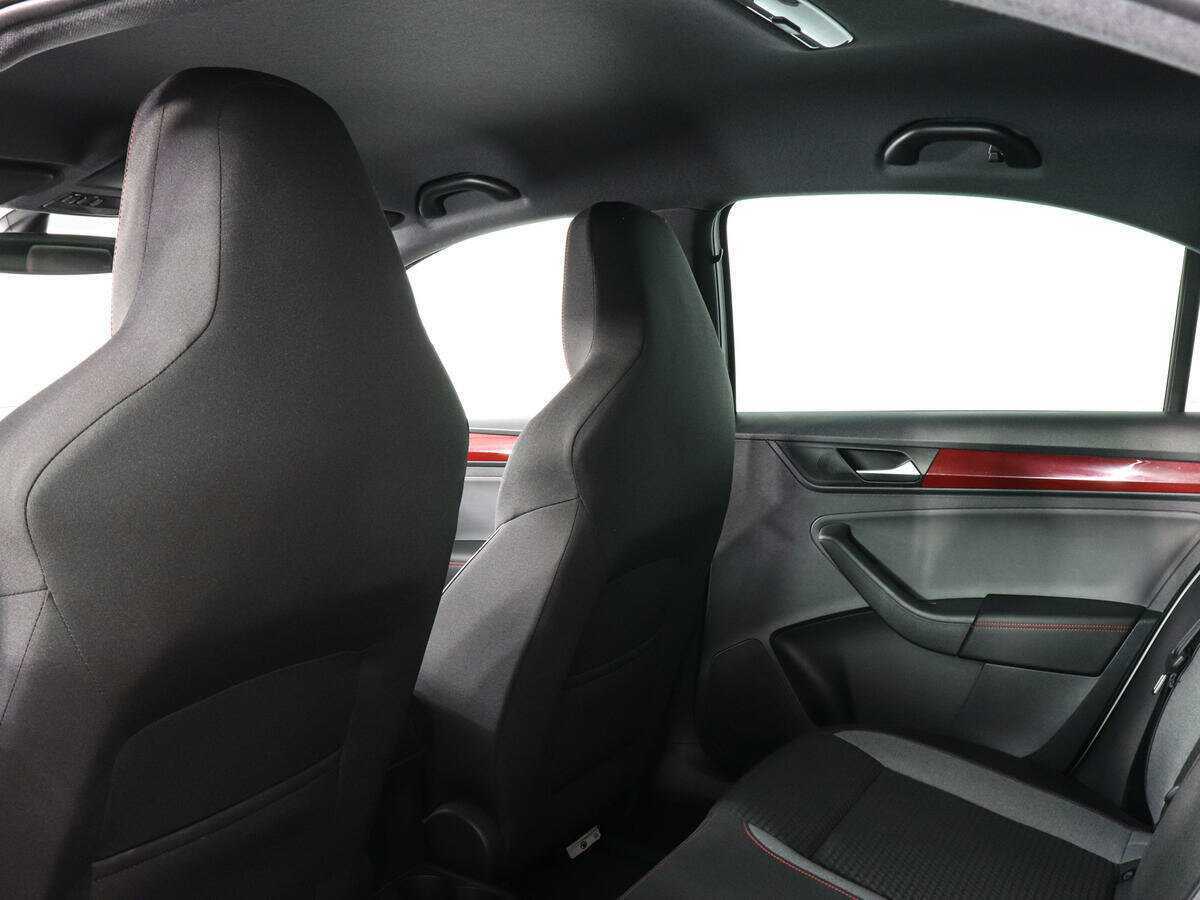 Volkswagen Polo б/у, 2021, Автоматическая. Фото: #11