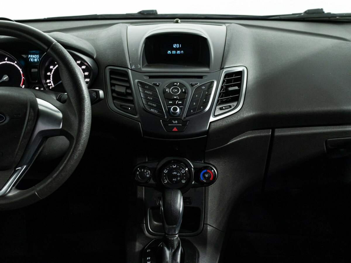 Ford Fiesta б/у, 2015, Роботизированная. Фото: #13