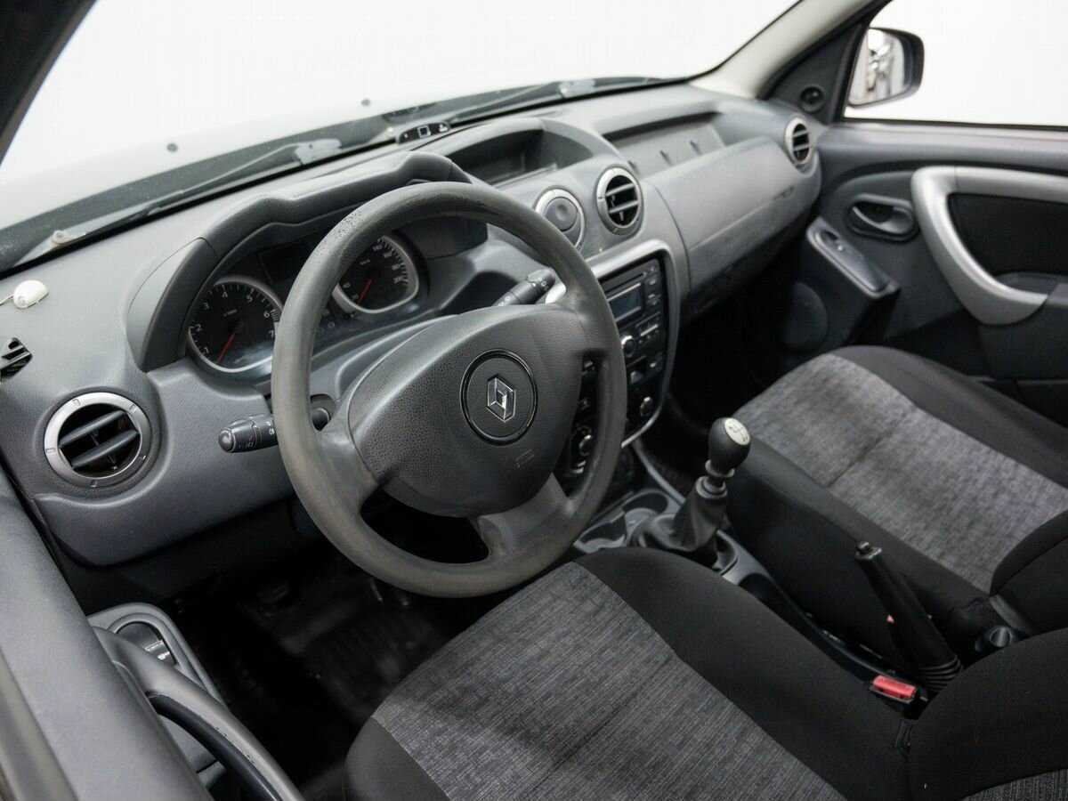 Renault Duster б/у, 2013, Механическая. Фото: #12