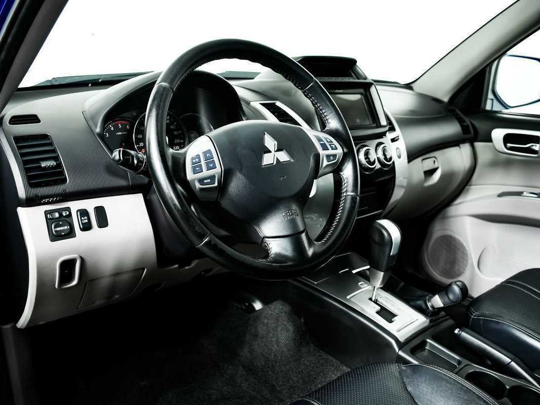 Mitsubishi Pajero Sport б/у, 2014, Автоматическая. Фото: #12