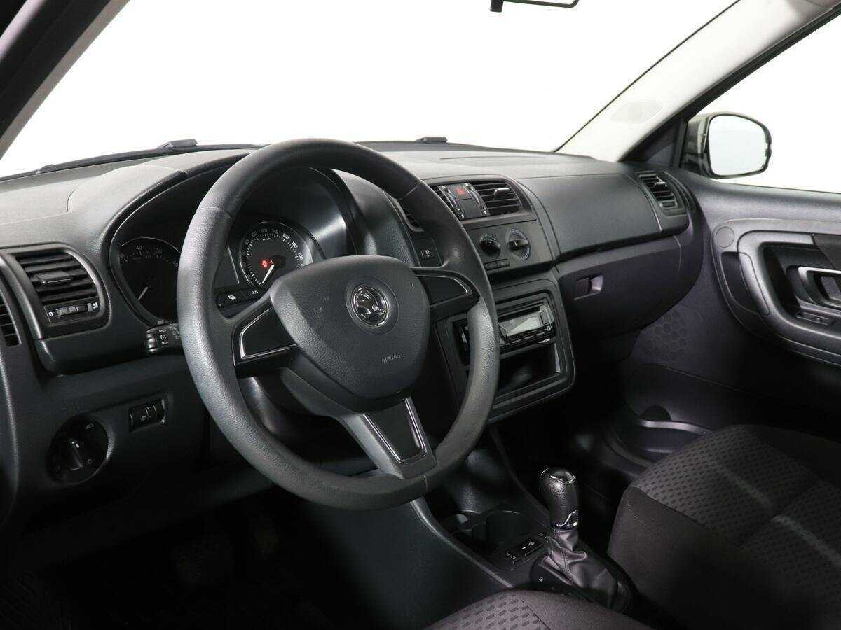 Skoda Fabia б/у, 2014, Автоматическая. Фото: #8