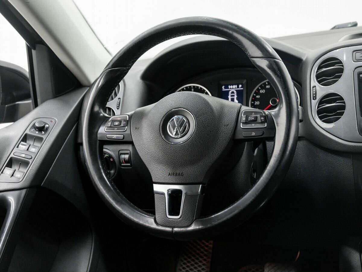 Volkswagen Tiguan б/у, 2013, Автоматическая. Фото: #11