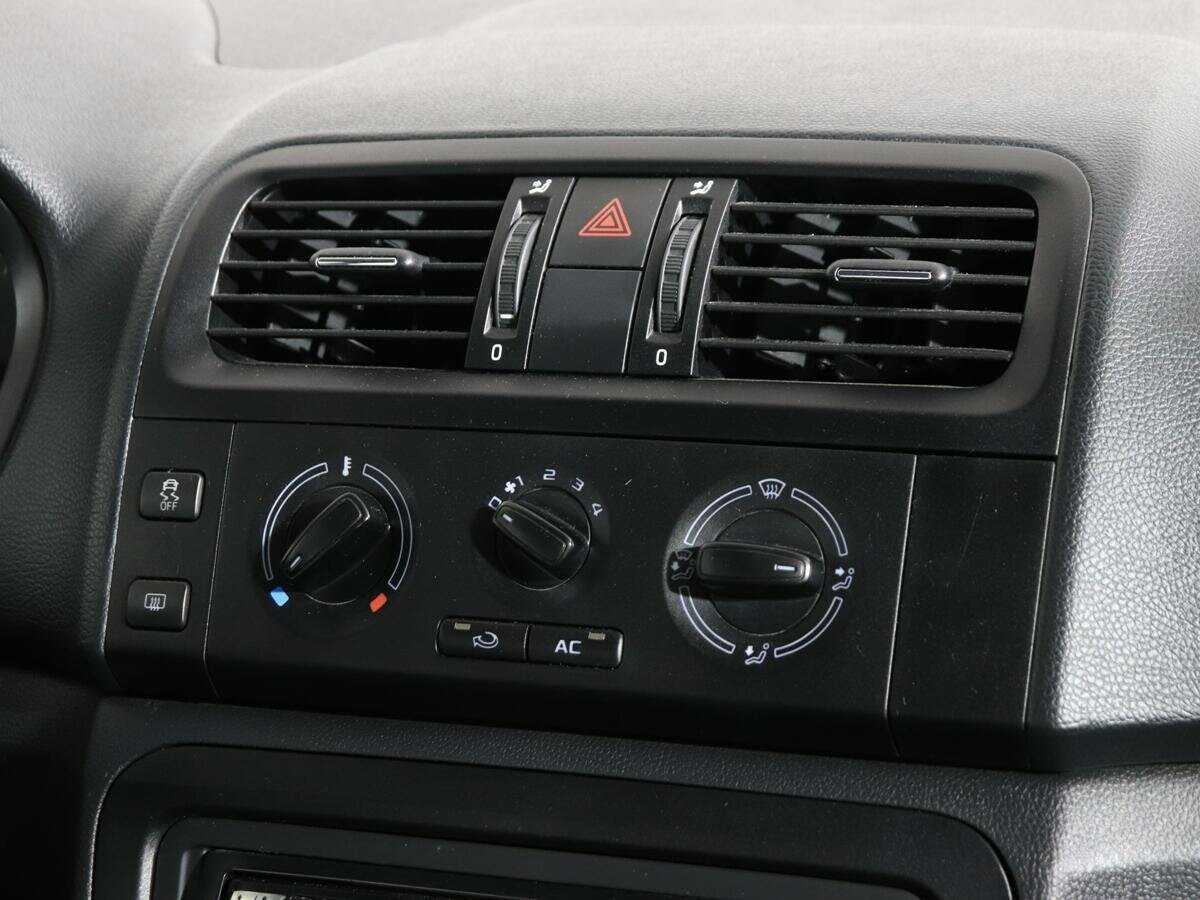 Skoda Fabia б/у, 2014, Автоматическая. Фото: #10