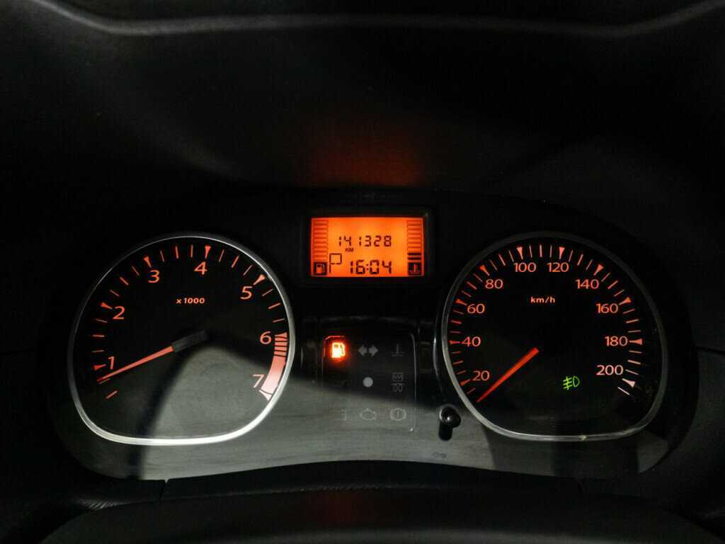 Renault Duster б/у, 2015, Автоматическая. Фото: #11