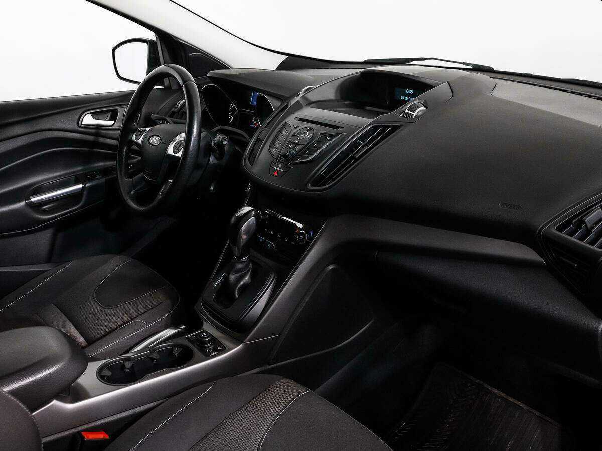 Ford Kuga б/у, 2016, Автоматическая. Фото: #11