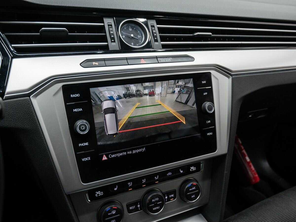 Volkswagen Passat б/у, 2018, Роботизированная. Фото: #19