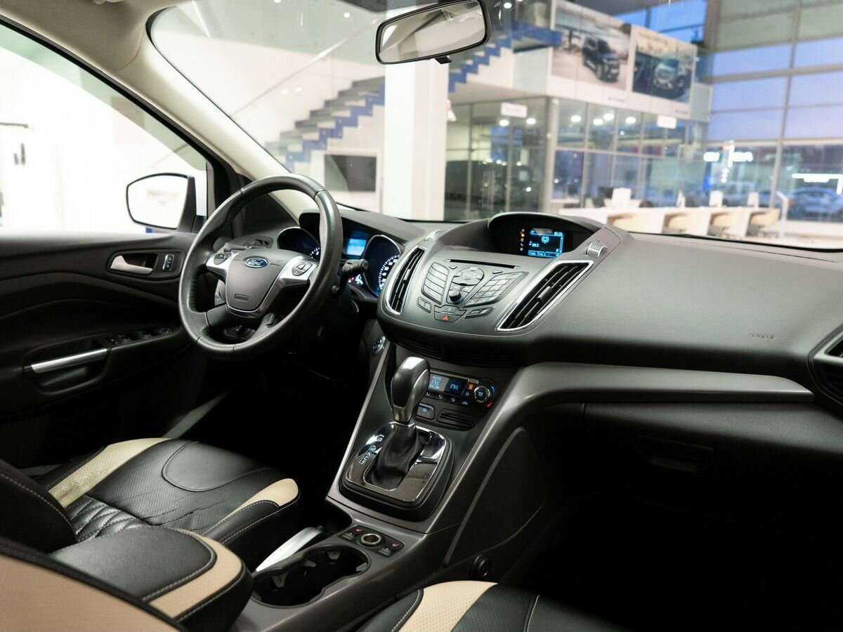 Ford Kuga б/у, 2015, Автоматическая. Фото: #13