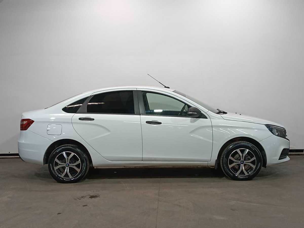 Lada (ВАЗ) Vesta б/у, 2016, Механическая. Фото: #3