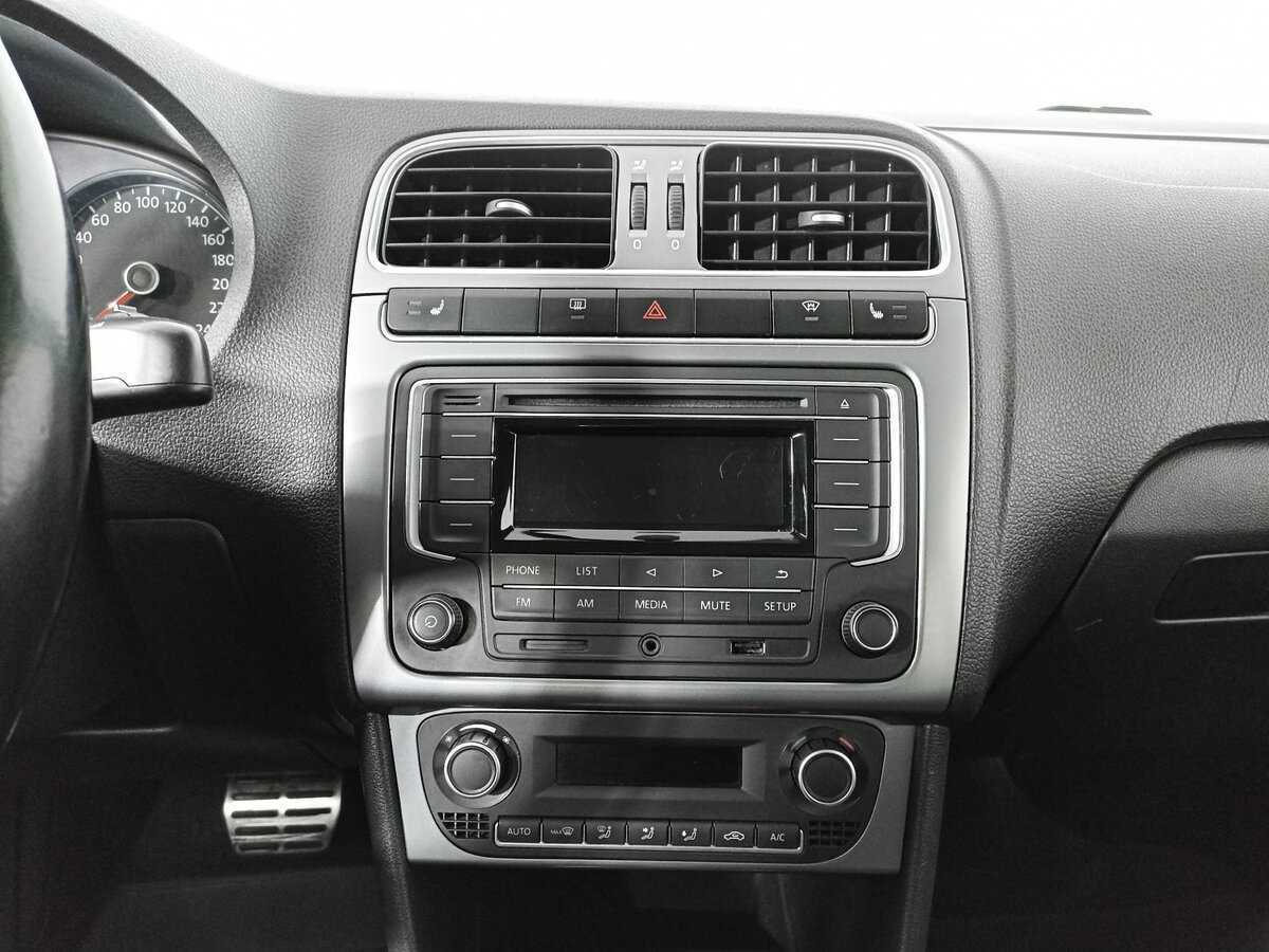 Volkswagen Polo б/у, 2016, Автоматическая. Фото: #14