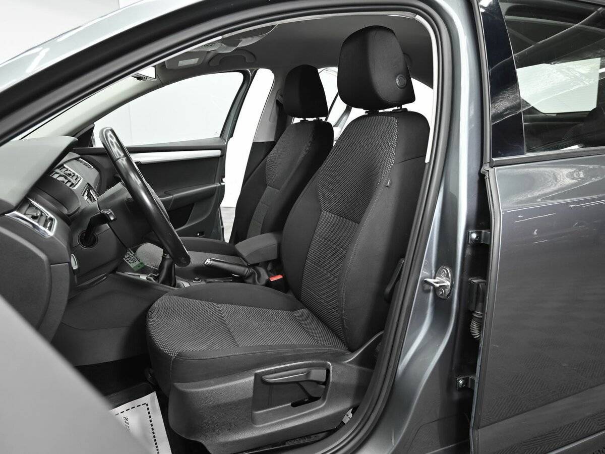 Skoda Octavia б/у, 2014, Механическая. Фото: #5