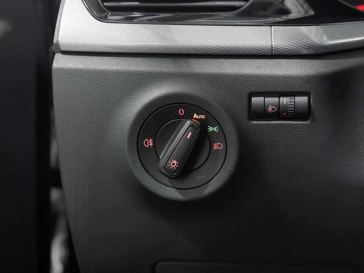 Volkswagen Polo б/у, 2021, Автоматическая. Фото: #10