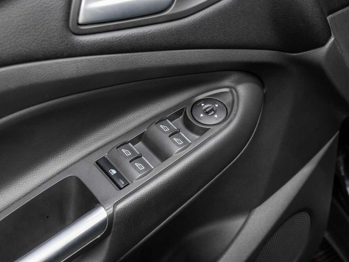 Ford Kuga б/у, 2016, Автоматическая. Фото: #14