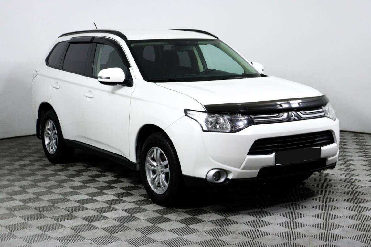 Mitsubishi Outlander б/у, 2013, Вариатор. Фото: #2