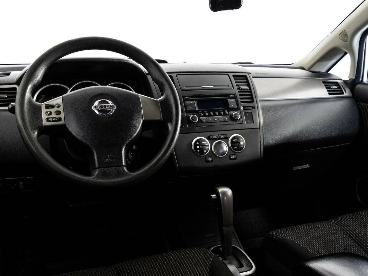 Nissan Tiida б/у, 2013, Автоматическая. Фото: #8