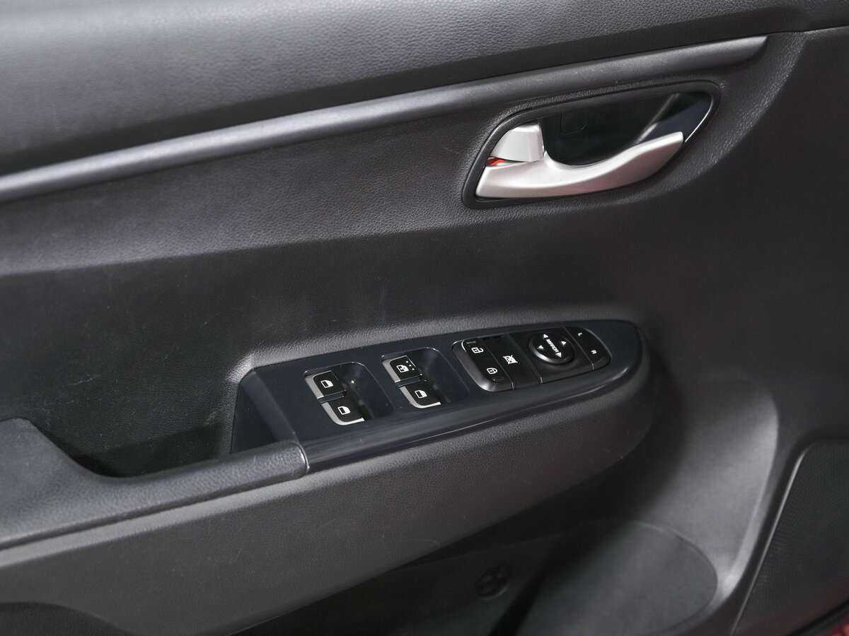 Kia Rio б/у, 2021, Автоматическая. Фото: #12