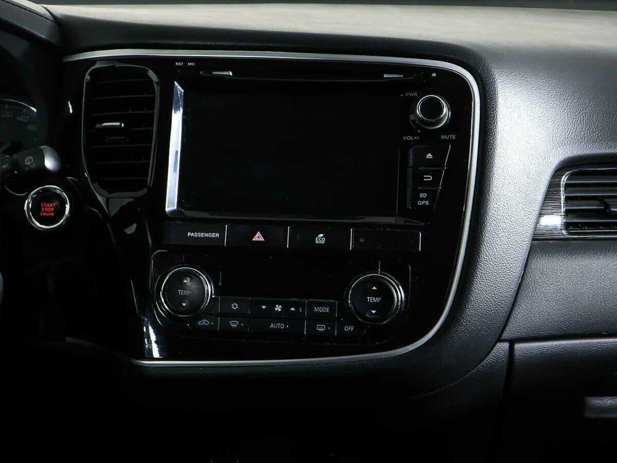 Mitsubishi Outlander б/у, 2016, Вариатор. Фото: #11