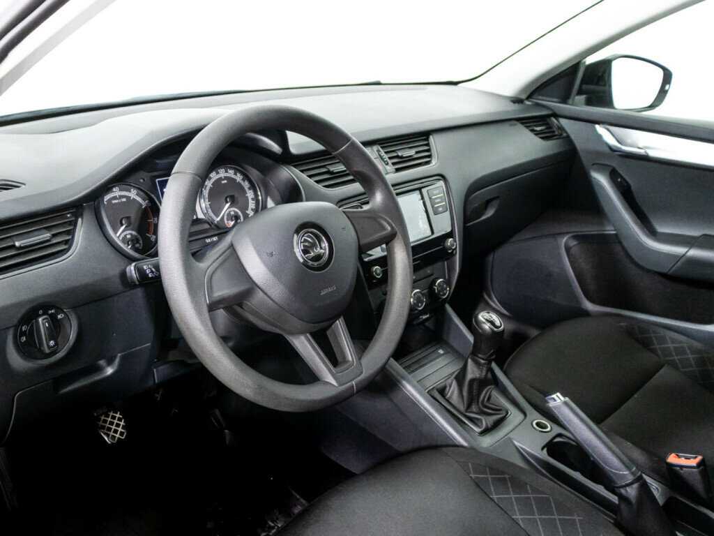 Skoda Octavia б/у, 2018, Механическая. Фото: #10