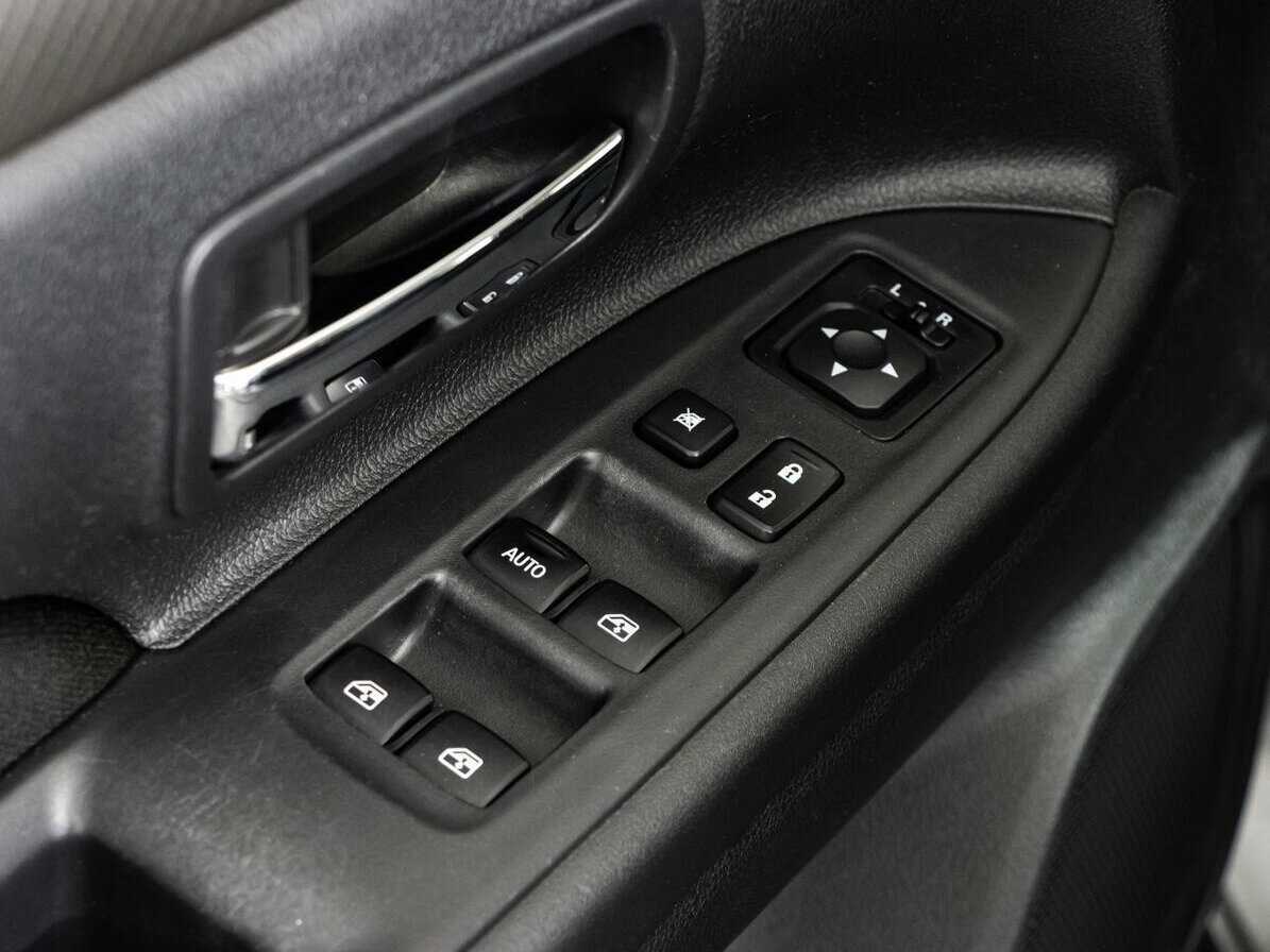 Mitsubishi Outlander б/у, 2016, Вариатор. Фото: #10