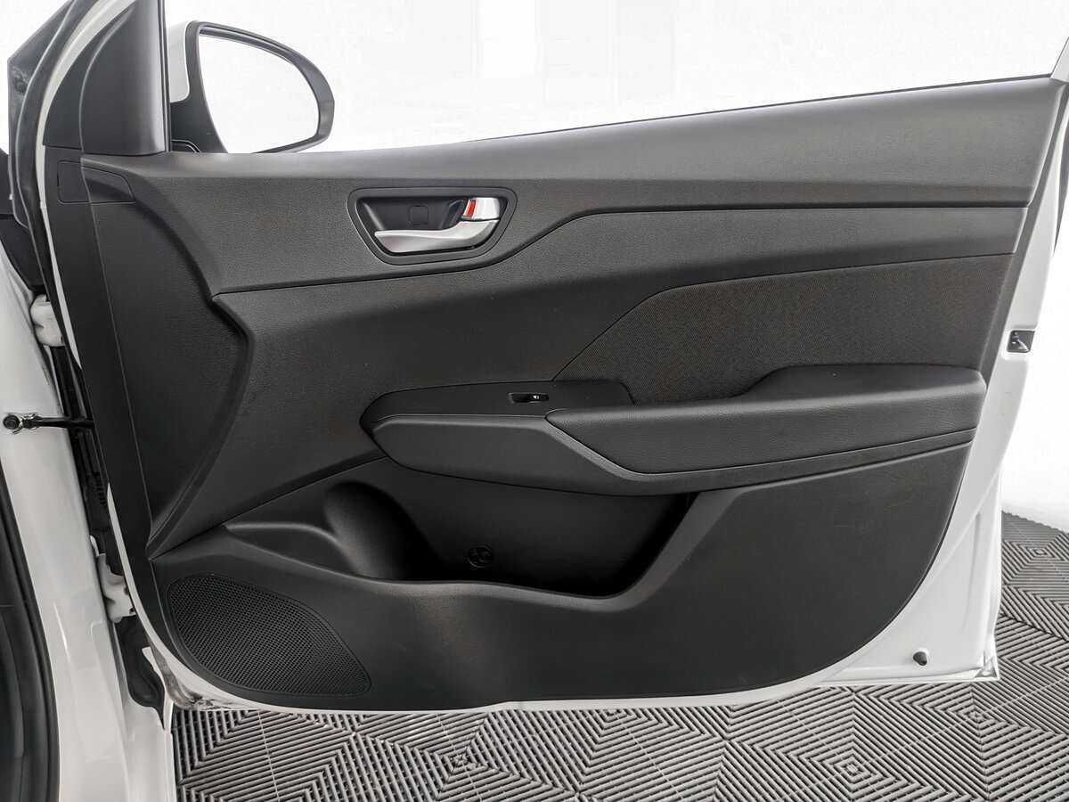 Hyundai Solaris б/у, 2022, Автоматическая. Фото: #23