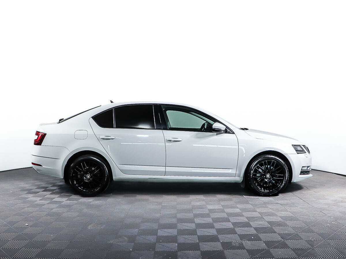 Skoda Octavia б/у, 2019, Роботизированная. Фото: #3