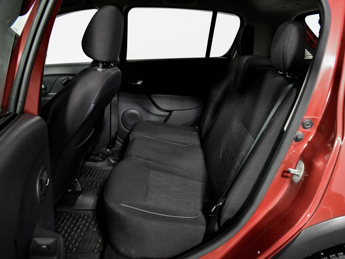 Renault Sandero б/у, 2016, Автоматическая. Фото: #10