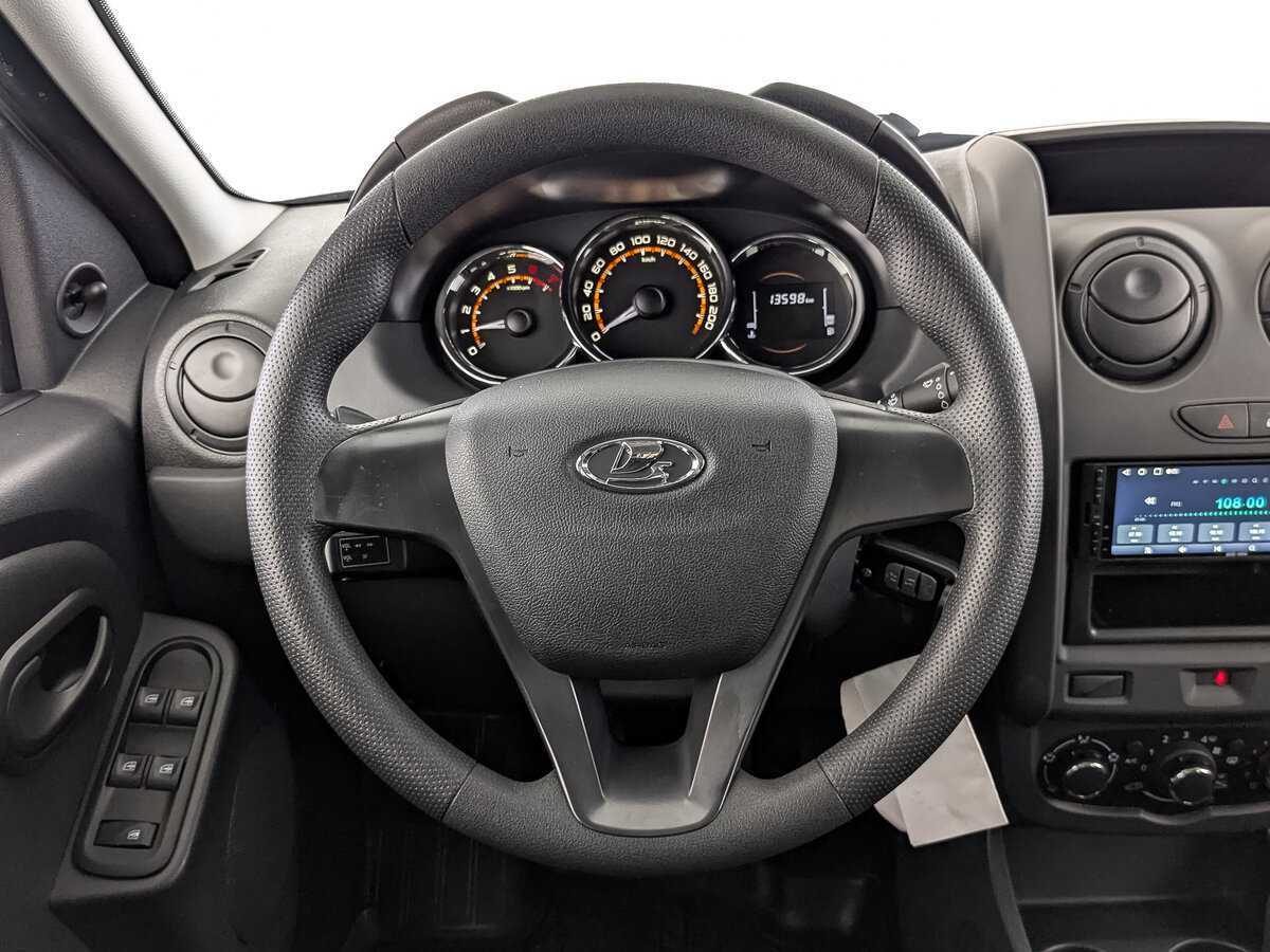 Lada (ВАЗ) Largus б/у, 2024, Механическая. Фото: #20