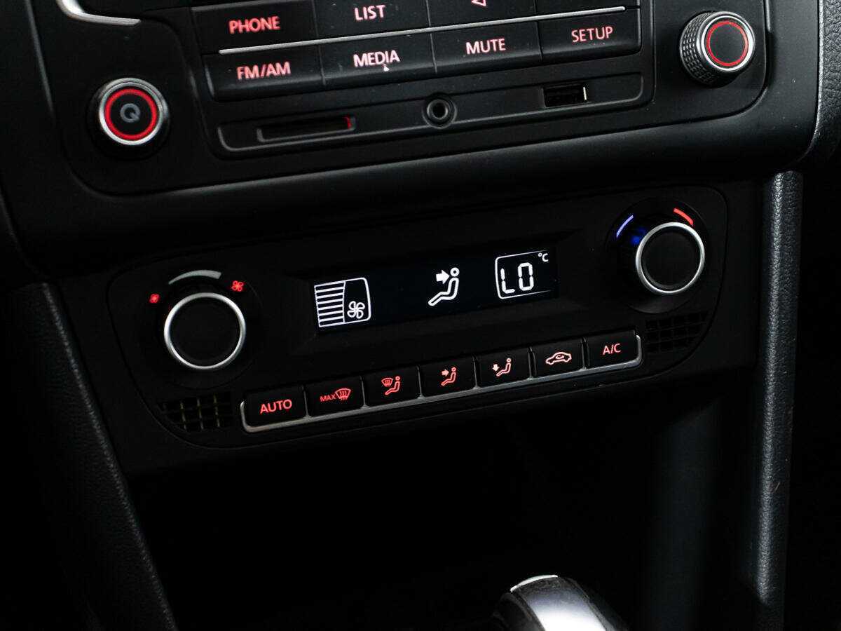 Volkswagen Polo б/у, 2017, Автоматическая. Фото: #14