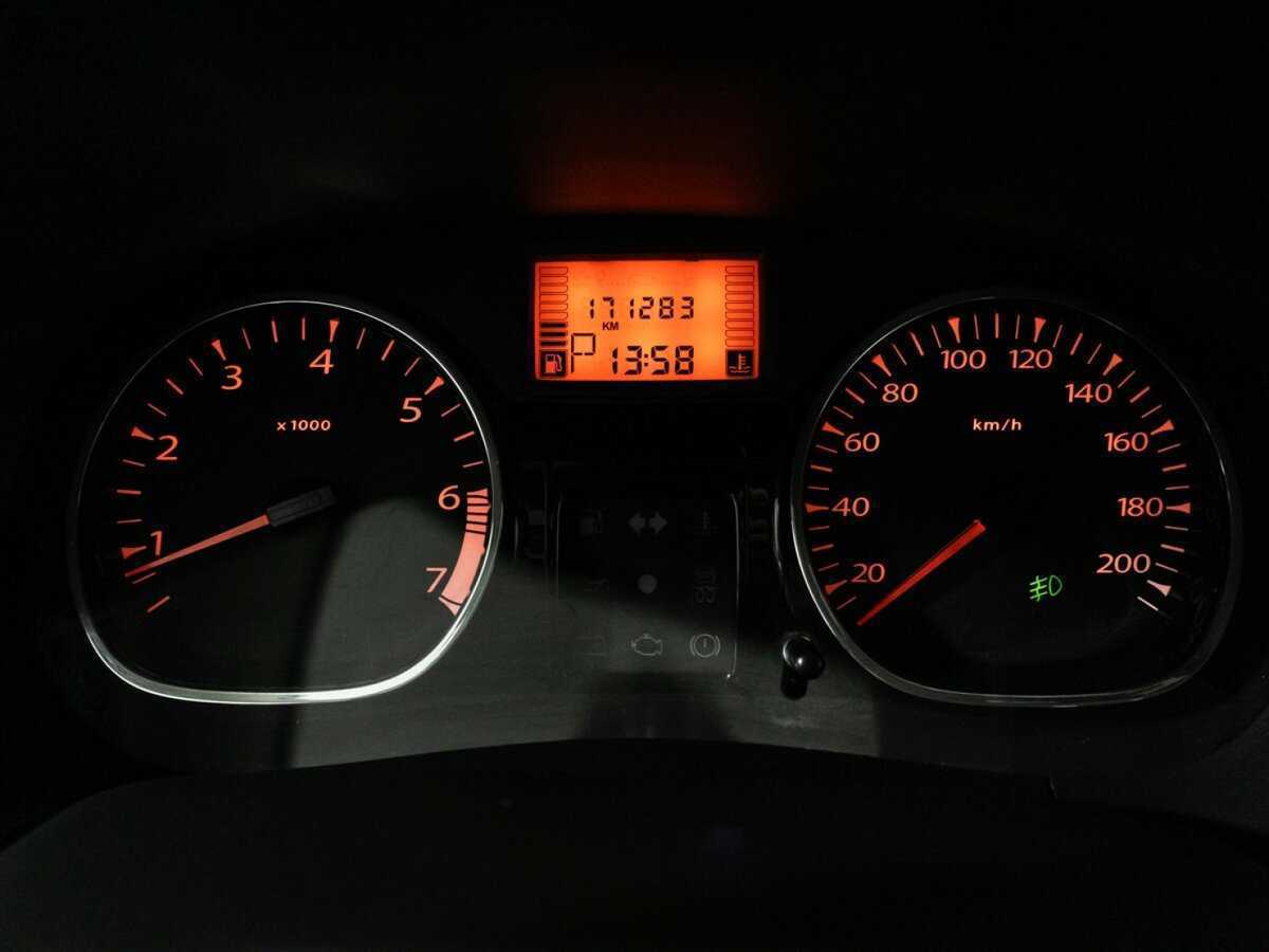 Renault Duster б/у, 2013, Автоматическая. Фото: #11