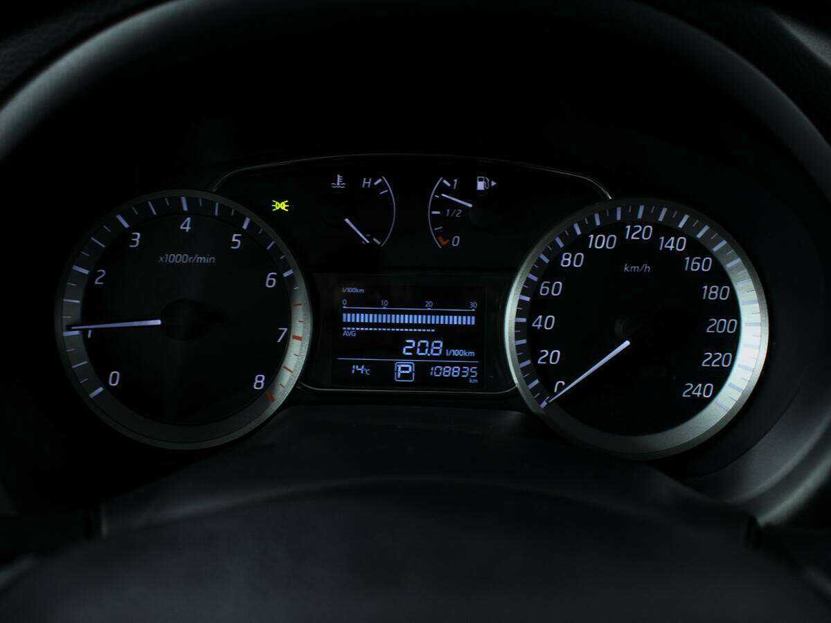 Nissan Tiida б/у, 2015, Вариатор. Фото: #10