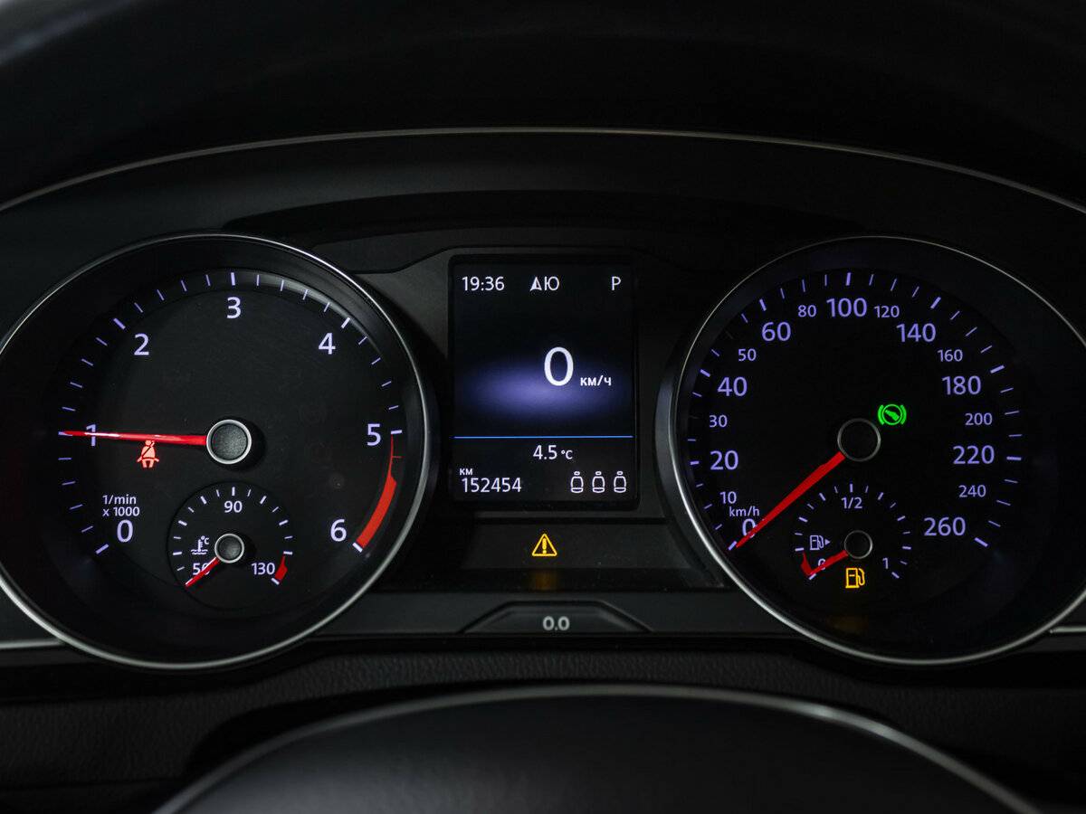 Volkswagen Passat б/у, 2017, Роботизированная. Фото: #8