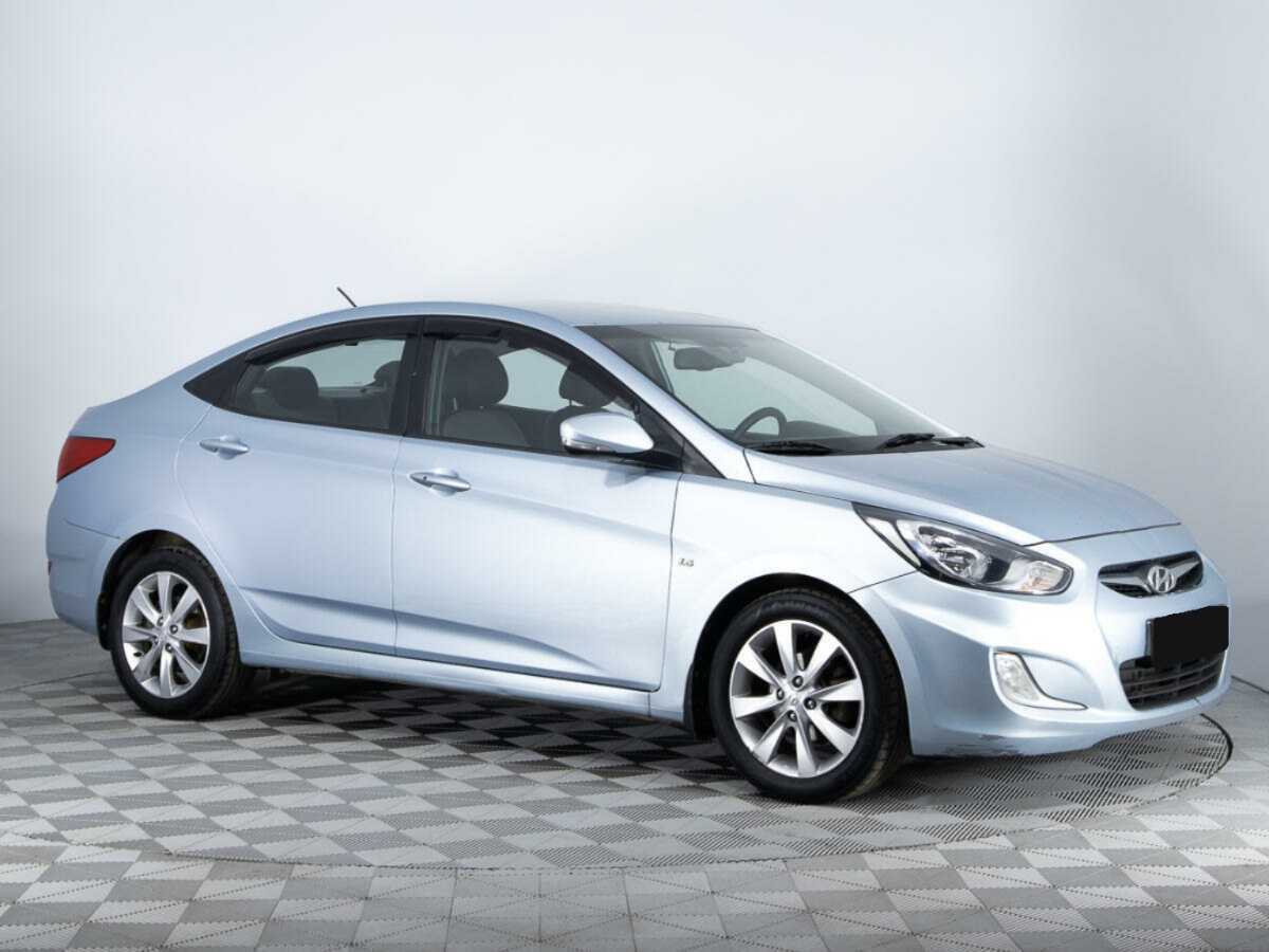 Hyundai Solaris б/у, 2012, Автоматическая. Фото: #2