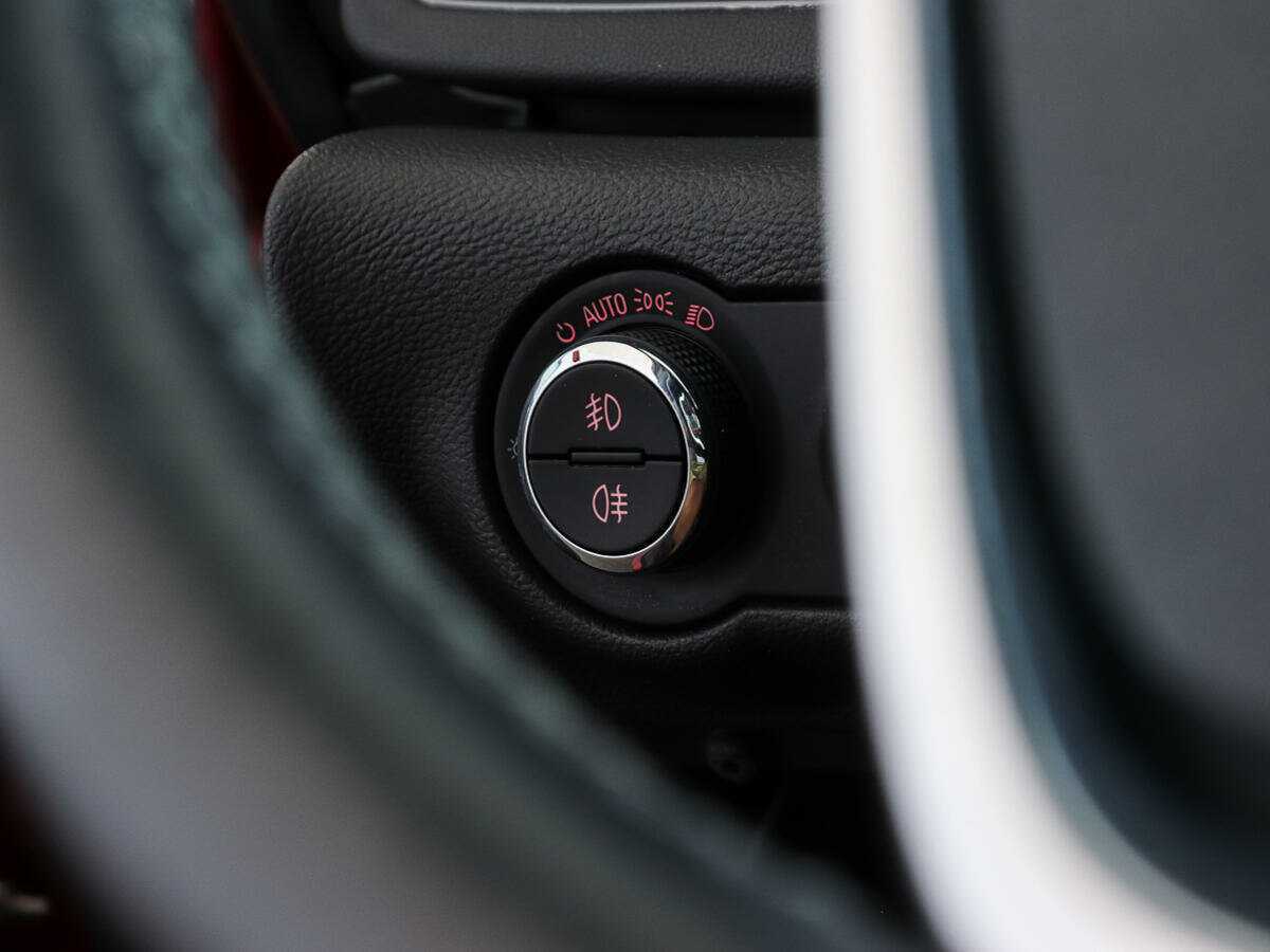 Opel Astra б/у, 2012, Автоматическая. Фото: #14