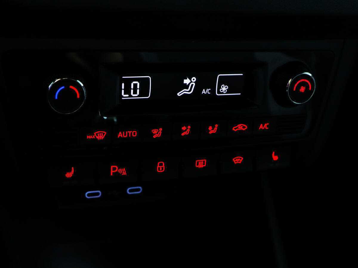 Volkswagen Polo б/у, 2021, Автоматическая. Фото: #15