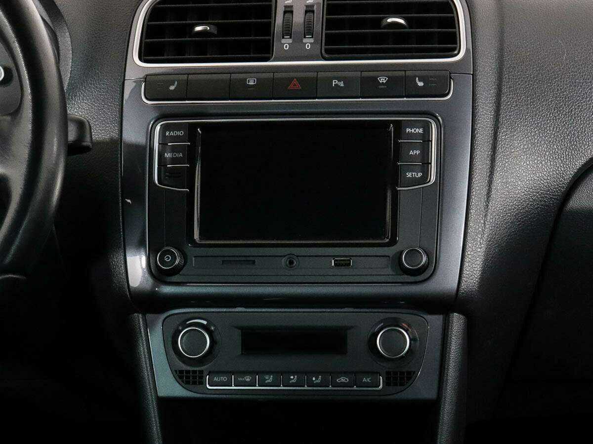 Volkswagen Polo б/у, 2020, Механическая. Фото: #10