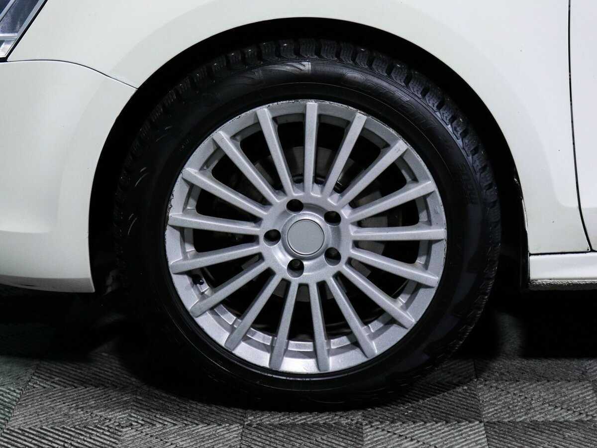 Volkswagen Jetta б/у, 2013, Автоматическая. Фото: #11