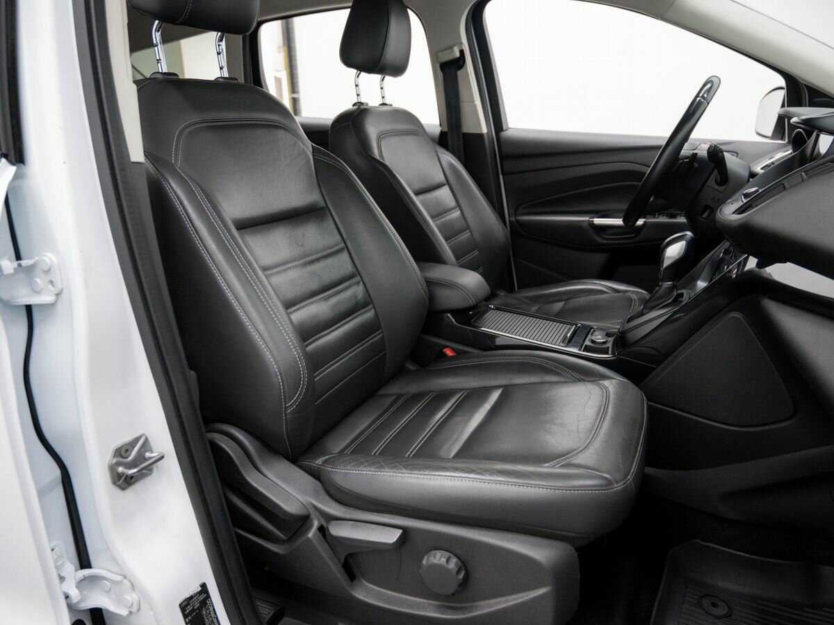 Ford Kuga б/у, 2016, Автоматическая. Фото: #7