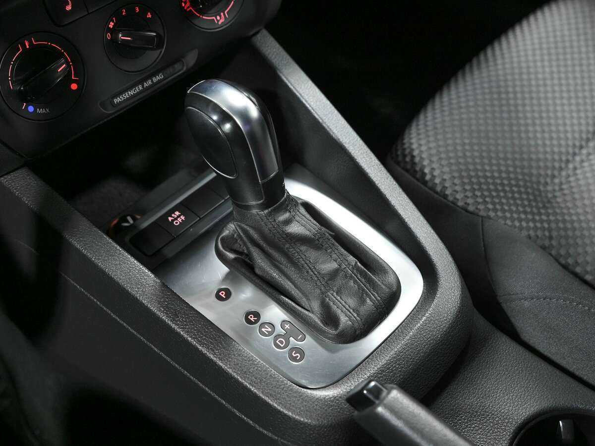 Volkswagen Jetta б/у, 2013, Автоматическая. Фото: #10