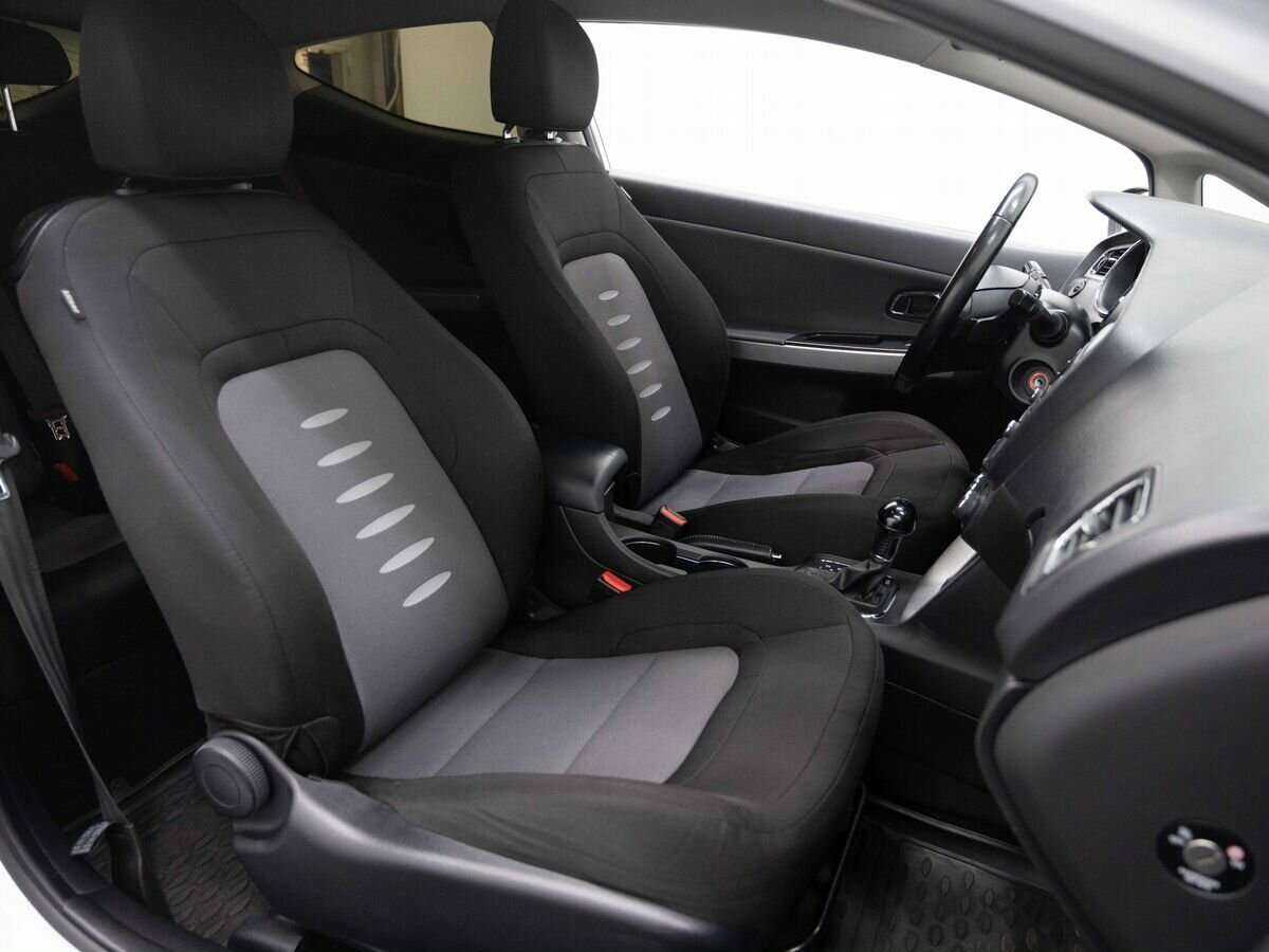 Kia Ceed б/у, 2014, Автоматическая. Фото: #10