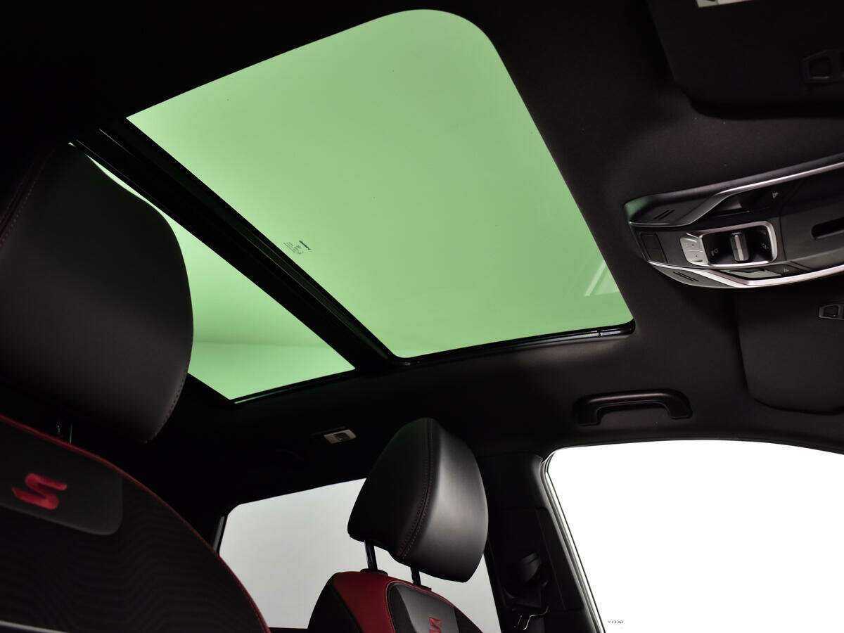 Geely Coolray б/у, 2022, Роботизированная. Фото: #12