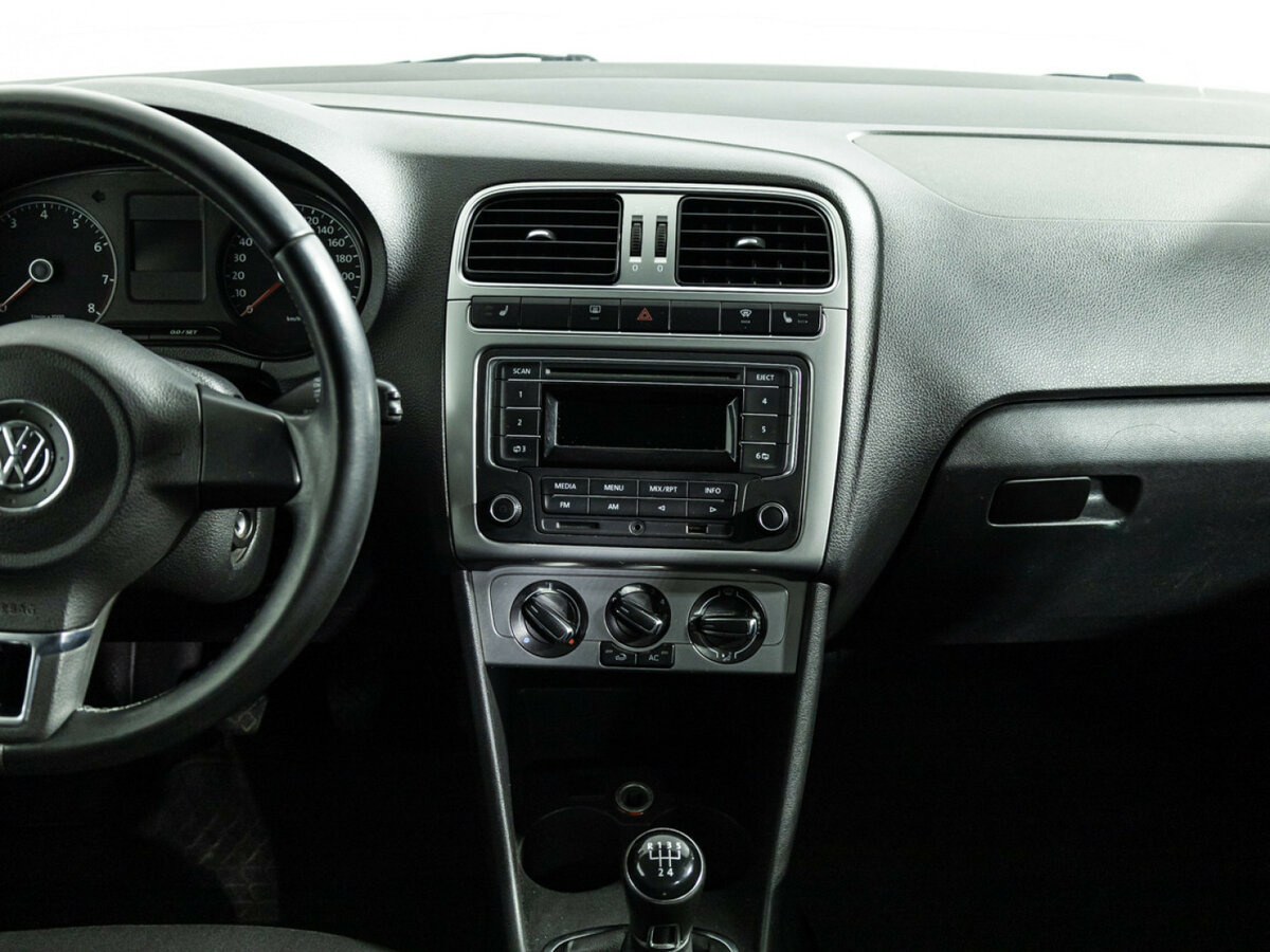 Volkswagen Polo б/у, 2013, Механическая. Фото: #13