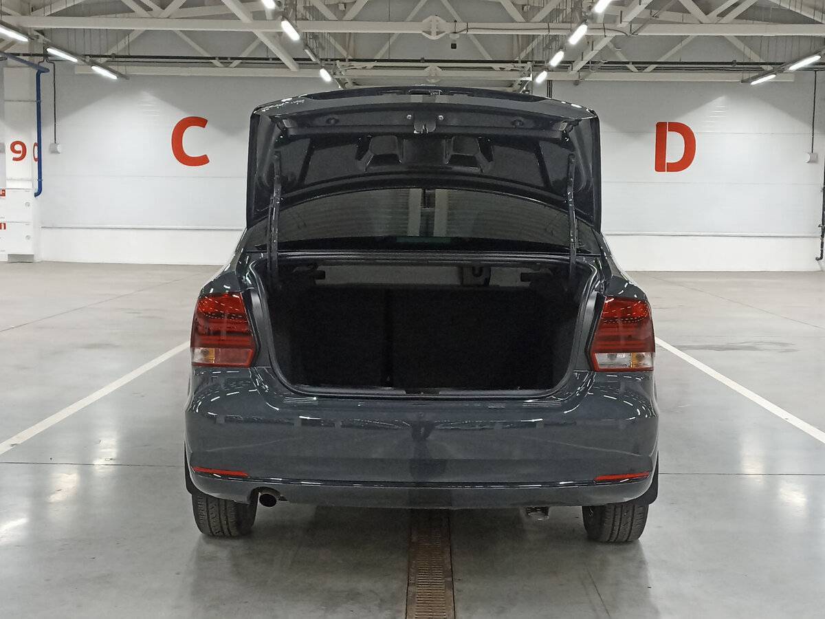 Volkswagen Polo б/у, 2018, Механическая. Фото: #9