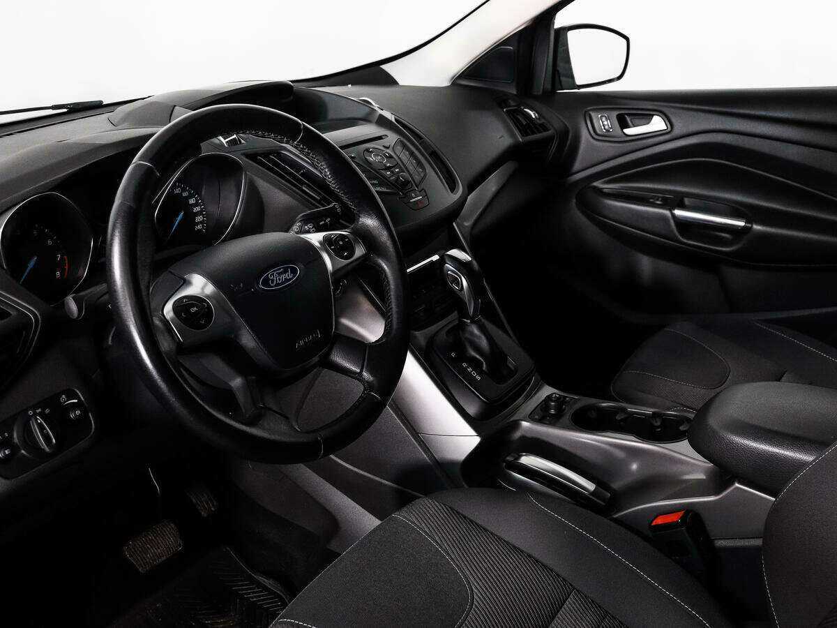 Ford Kuga б/у, 2016, Автоматическая. Фото: #8