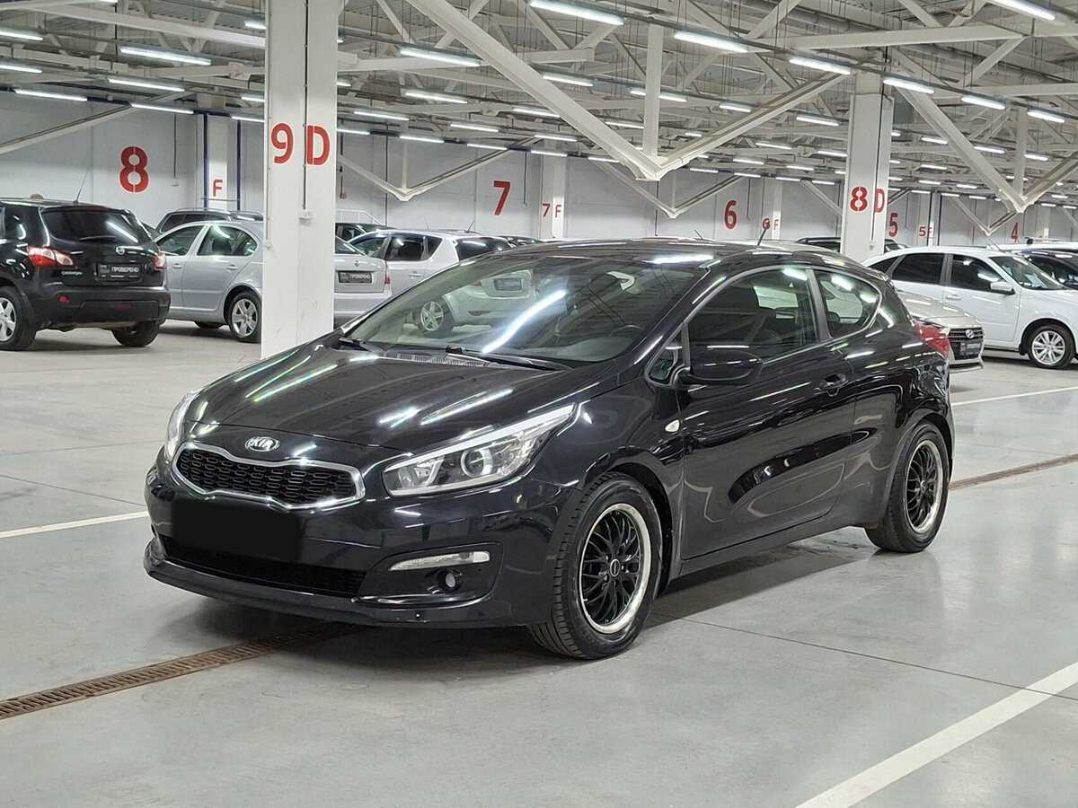 Kia Ceed б/у, 2015, Автоматическая. Фото: #0