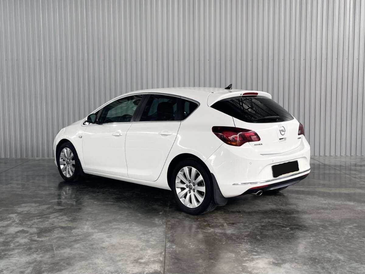 Opel Astra б/у, 2014, Автоматическая. Фото: #6