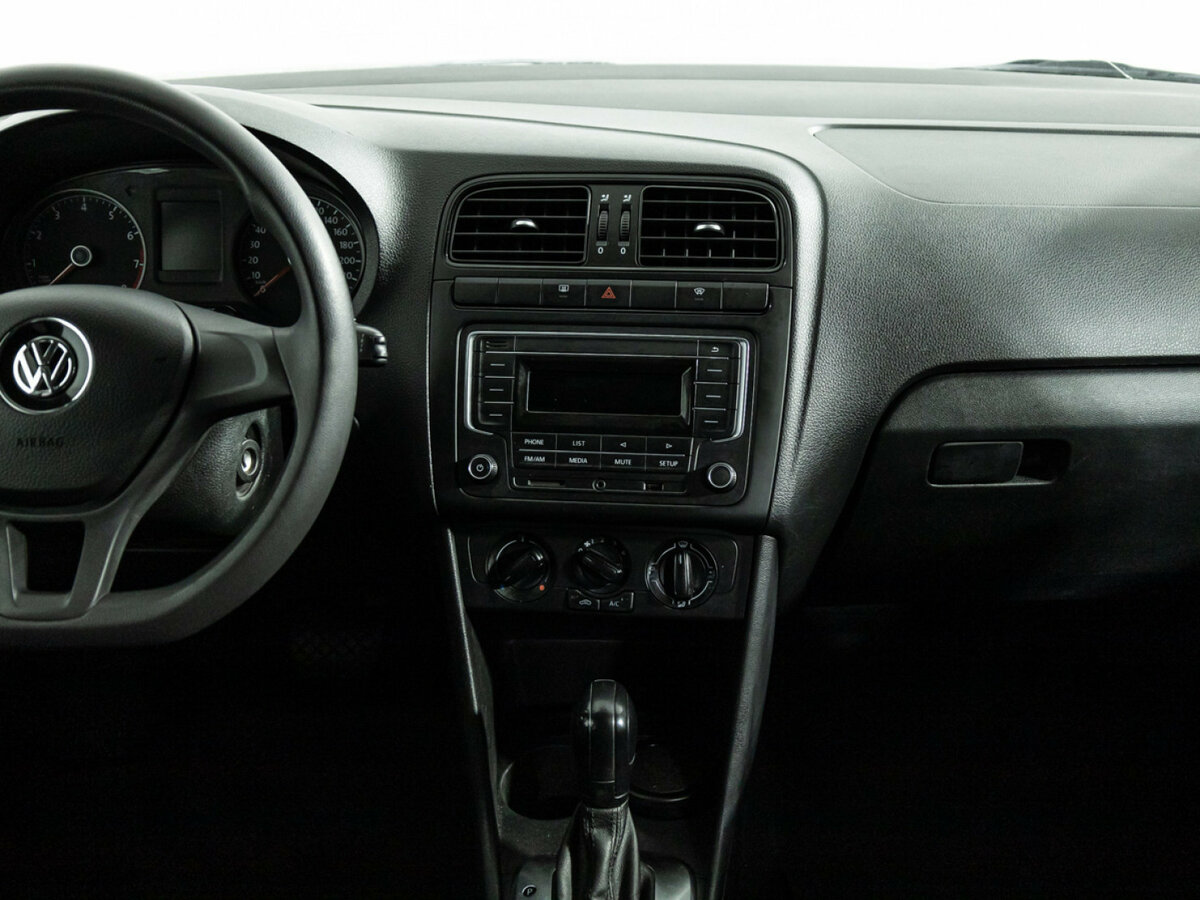 Volkswagen Polo б/у, 2019, Автоматическая. Фото: #13
